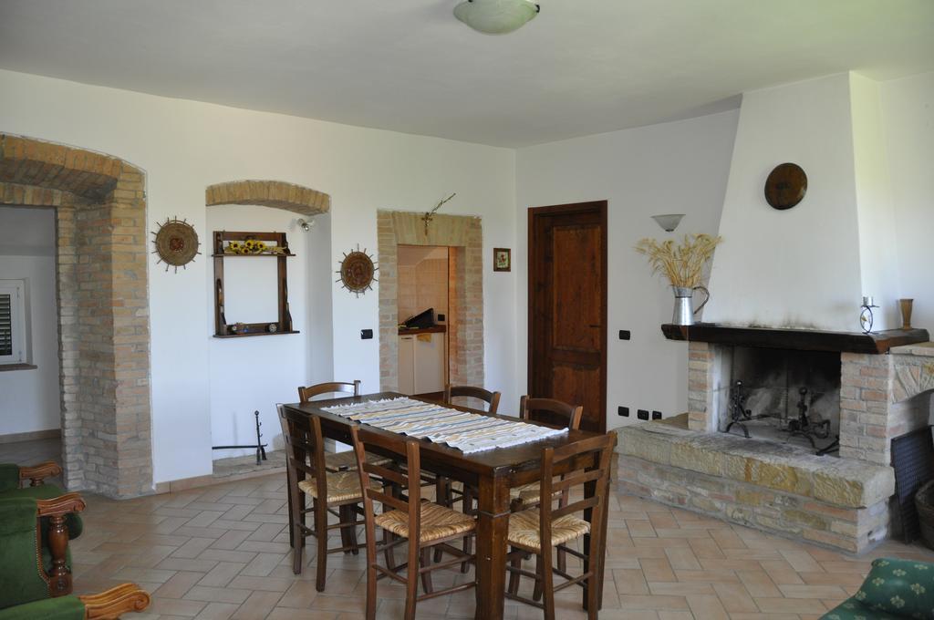 Villa Fattoria Di Rigone Coltavolino Habitación foto